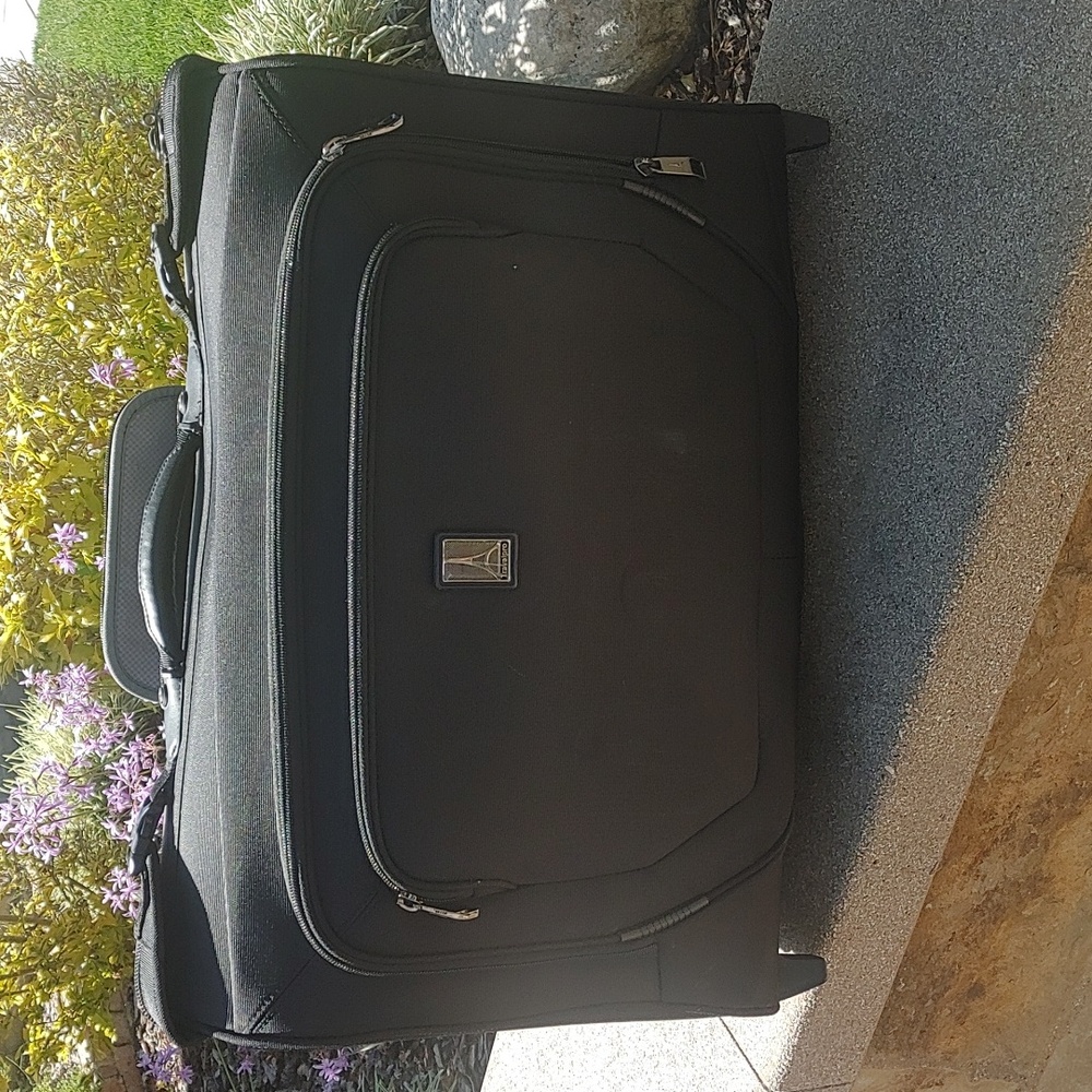 Travelpro Maxlite® 5 Carry-On Rolling Garment Bag
